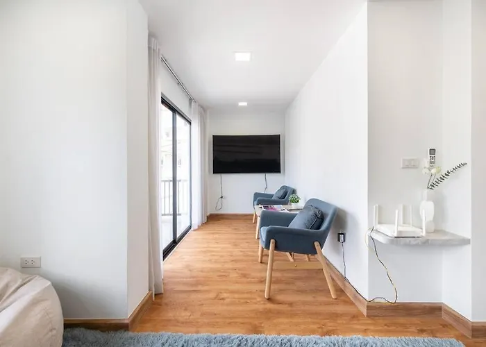 別墅 Miq Ekkamai3_pool Villa_3br House 曼谷